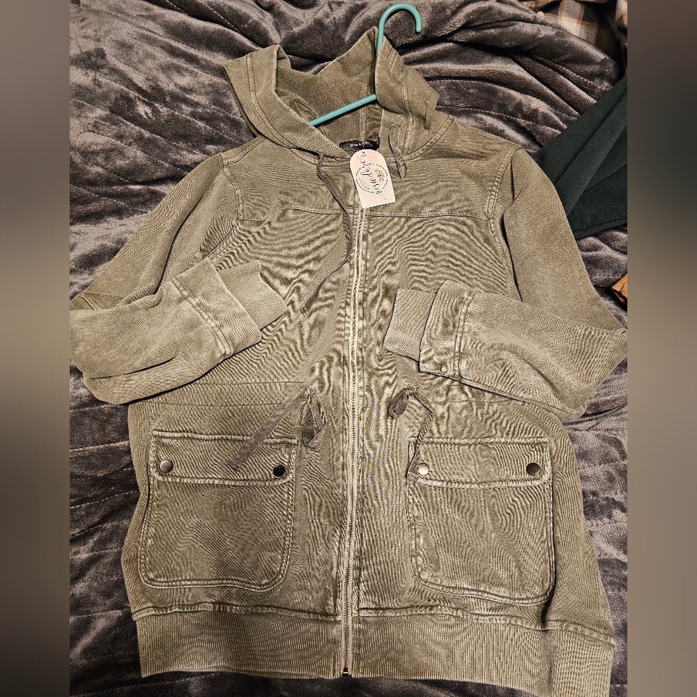 Rosie daze army green zip up Jacket Large NWT